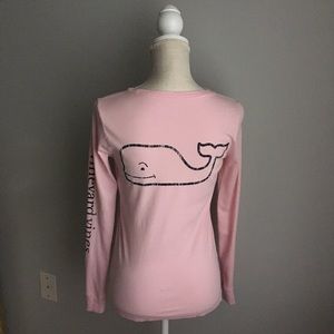 Vineyard Vines light pink navy blue whale logo long sleeve t-shirt